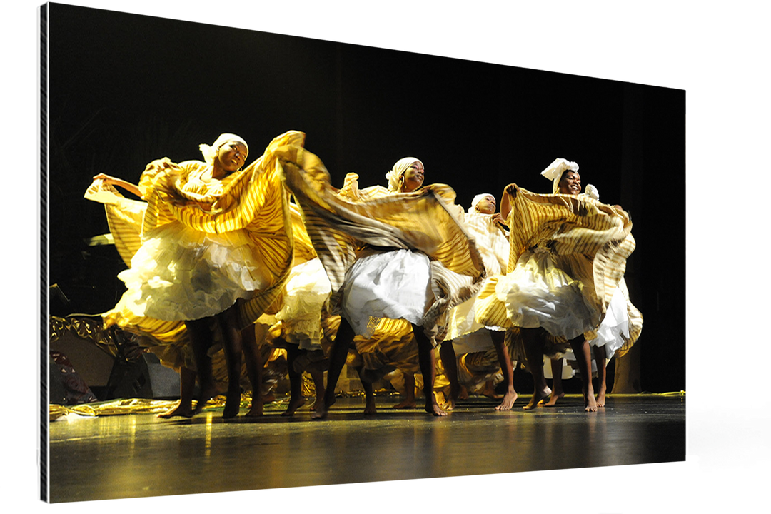 Les danses virevoltantes du ballet Pom'Kanel